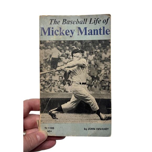 The Baseball Life of Mickey Mantle 1969 Scholastic Vintage Book - Picture 1 of 10